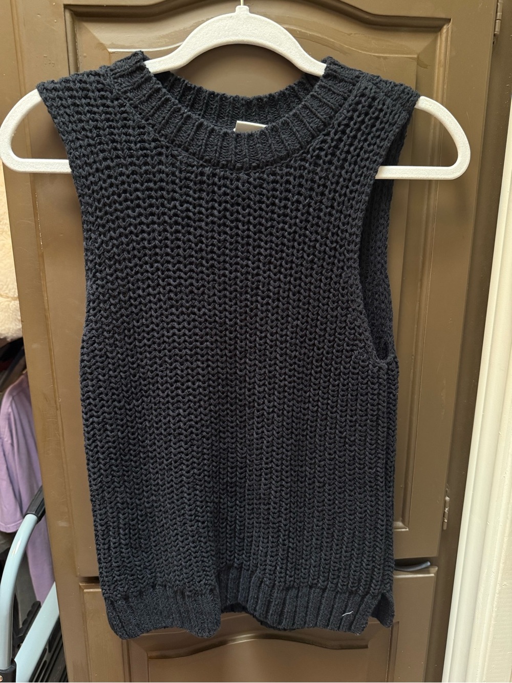 Sleeveless Black Knit Tank